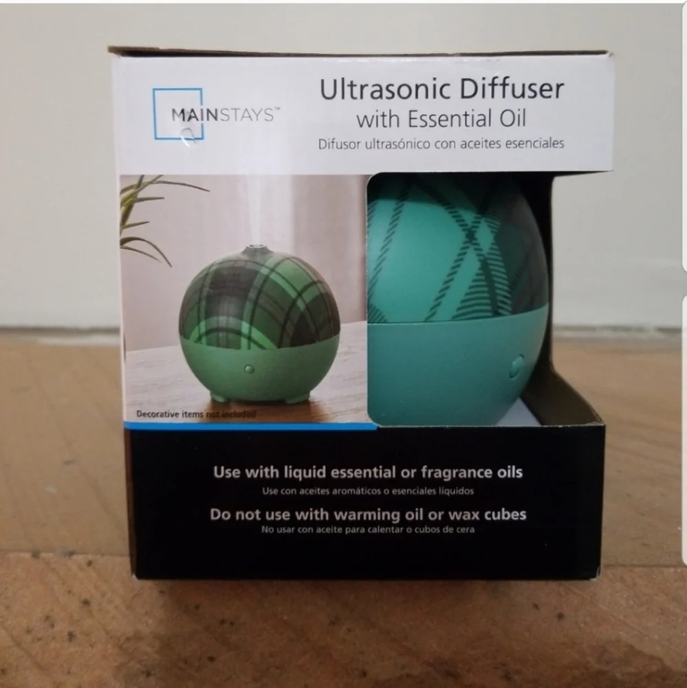 NEW! Mainstays Green and Black Ultrasonic Diffuser Set